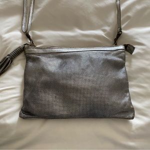 Leather shoulder/crossbody bag
